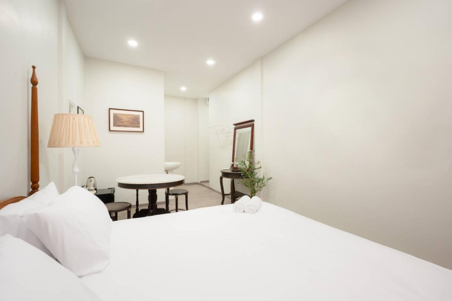 Hidden Dragon Yaowarat Road X Apartment Bangkok Exterior photo